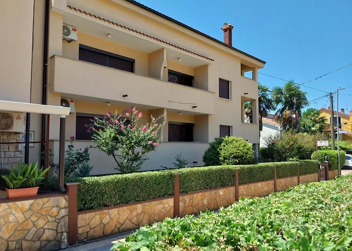 Apartments Josip