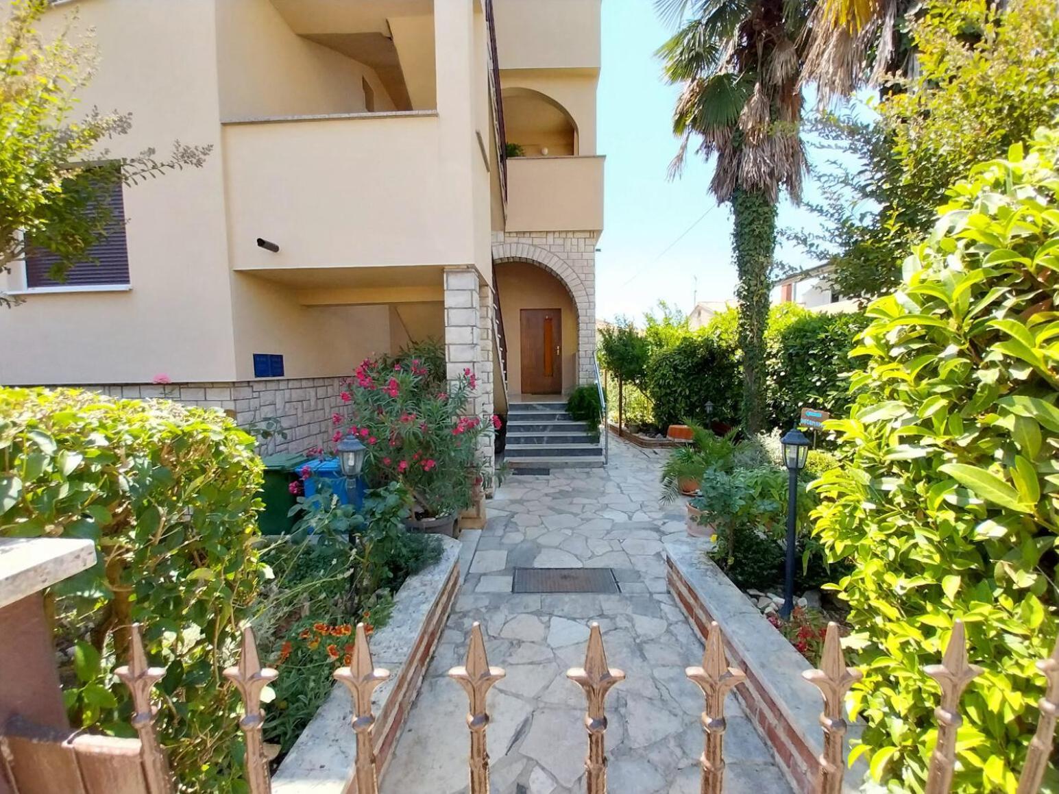 Apartment Josip